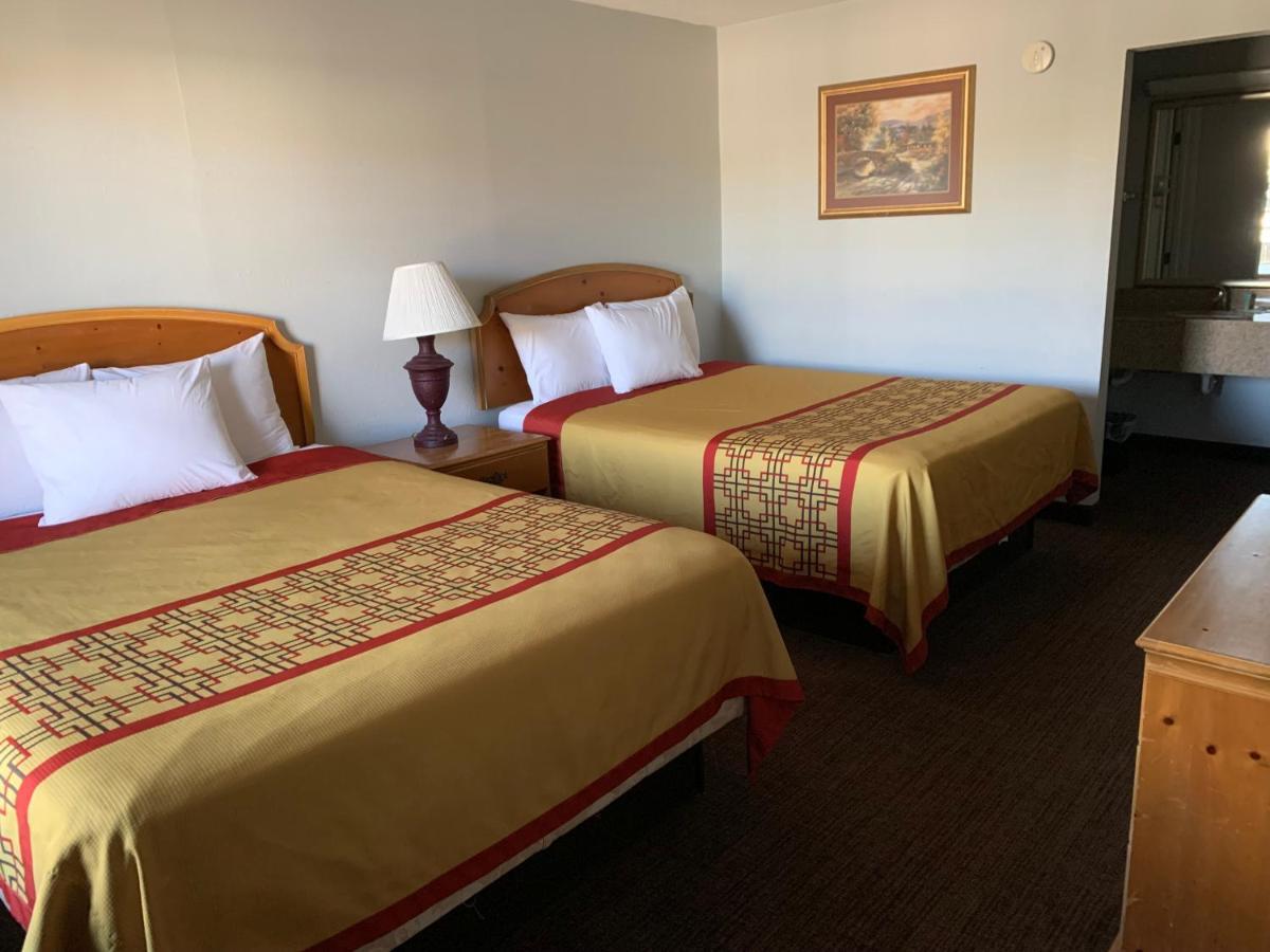 Pigeon Forge Parkway Inn Bagian luar foto