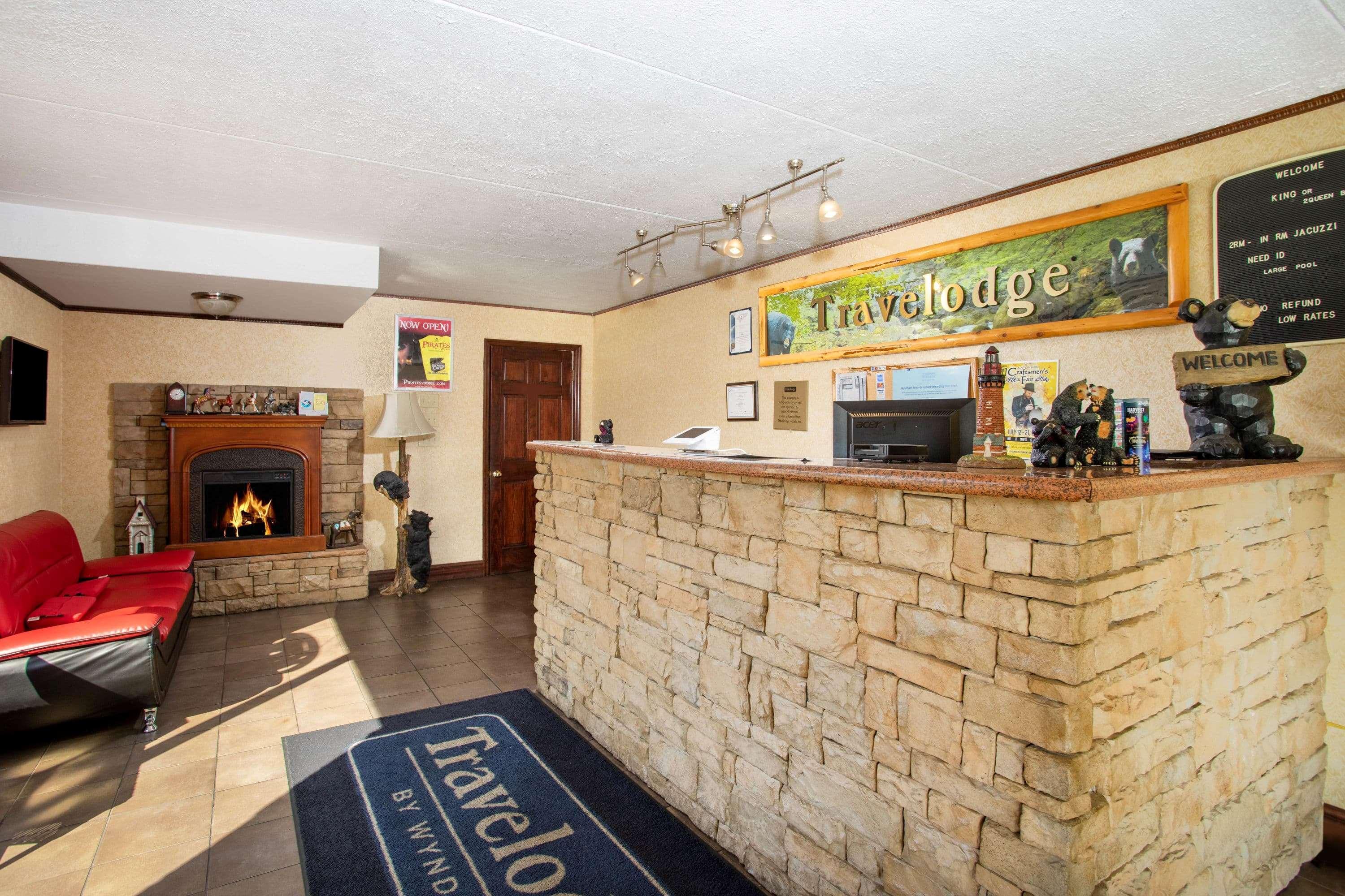 Pigeon Forge Parkway Inn Bagian luar foto