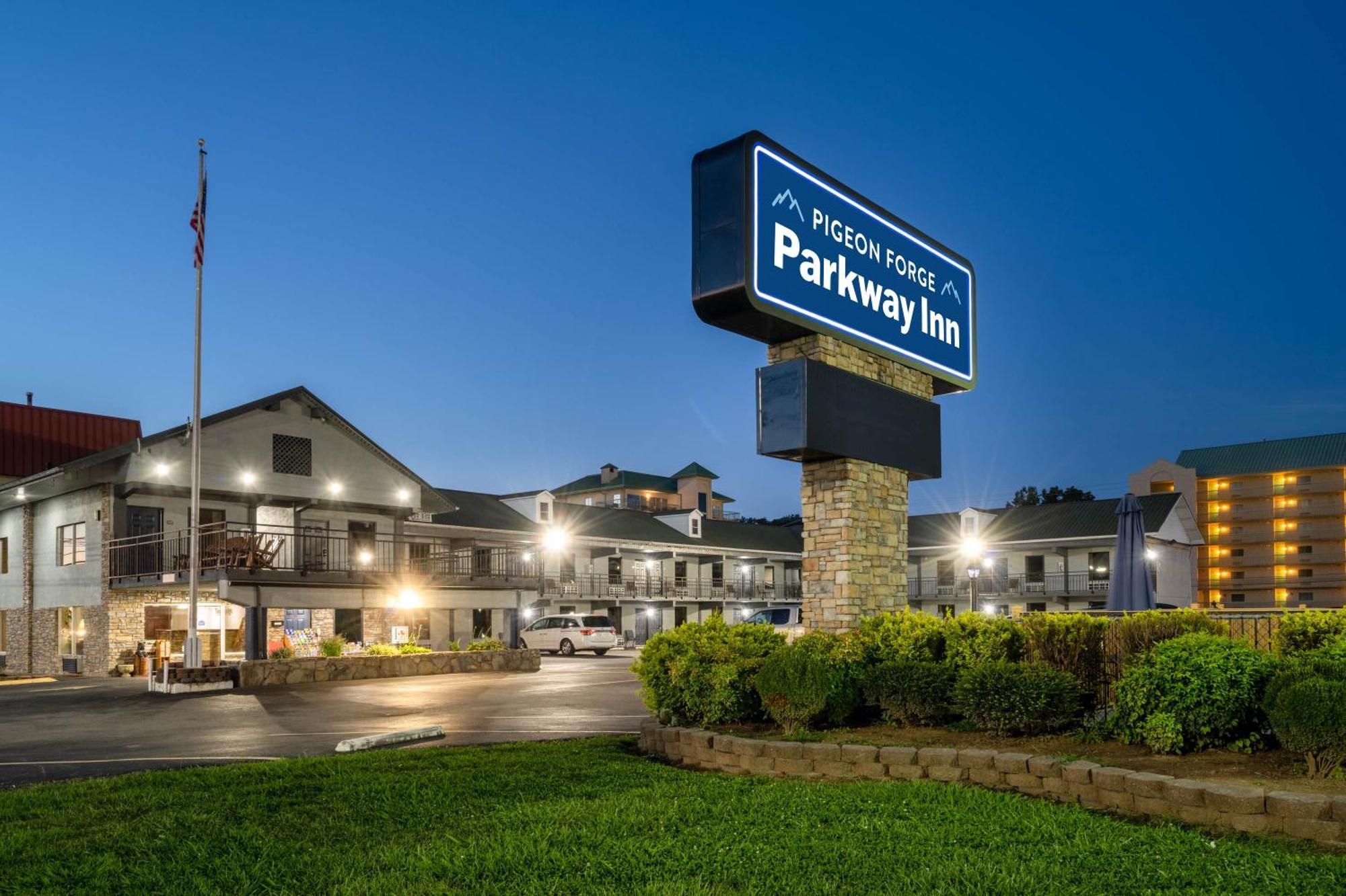 Pigeon Forge Parkway Inn Bagian luar foto